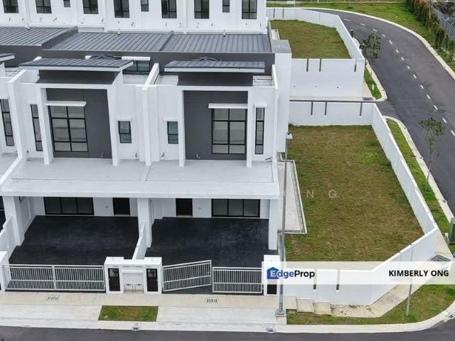 House for sale in Sendayan Village, Negeri Sembilan