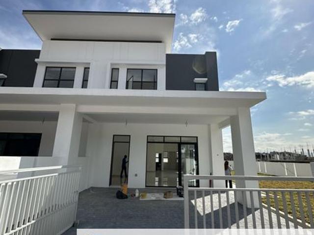 House for sale in Sendayan Village, Negeri Sembilan
