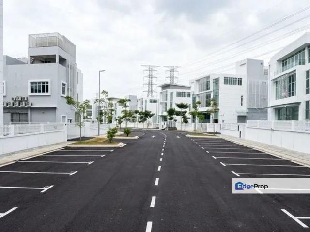 Warehouse for rent in Kuala Lumpur, Country Heights Damansara