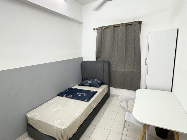 Room for rent in TSI Business Industrial Park, Kepong