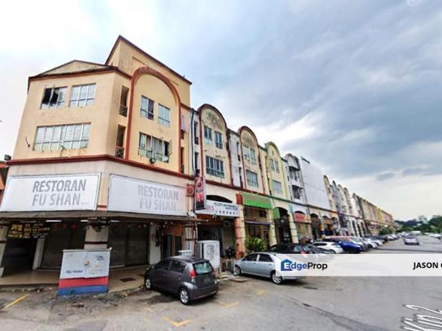 Shop for sale in Kepong