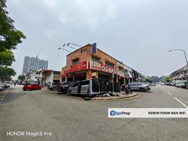 Shop for rent in Country Heights Damansara, Kuala Lumpur