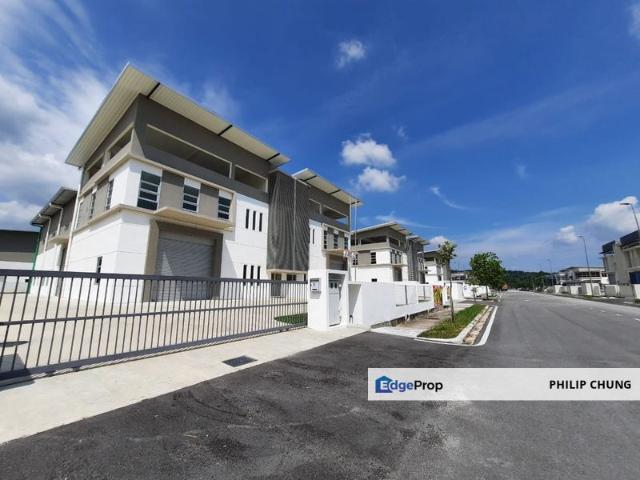 Warehouse for rent in Petaling, Alam Impian