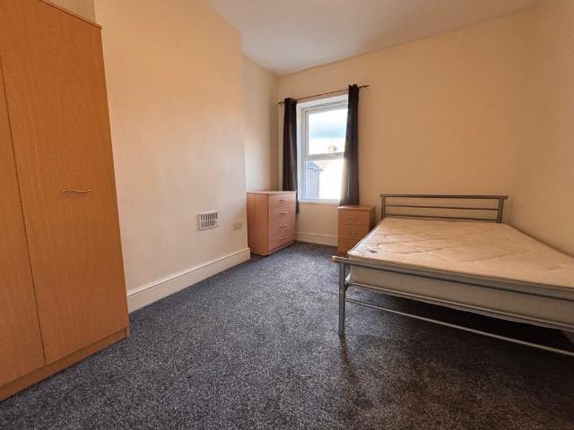 Apartment for rent in Plasnewydd, Falcon Lodge