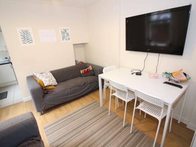 House for rent in Plasnewydd, Cardiff