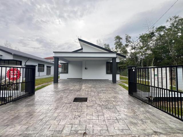 Bungalow for sale in Kajang, Langat
