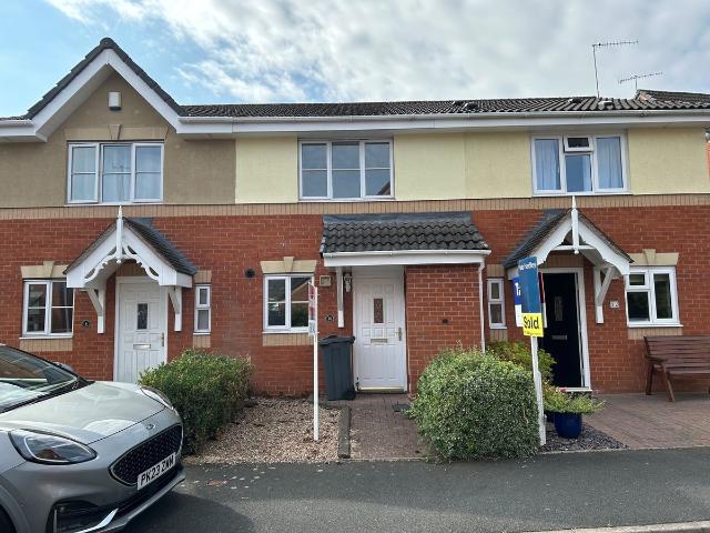 Apartment for rent in Cherry Orchard, Fold Hill