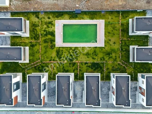 Edremit, Balikesir içerisinde satılık Villa