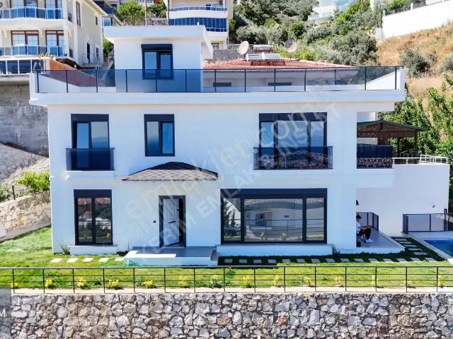 Edremit, Balikesir içerisinde satılık Villa