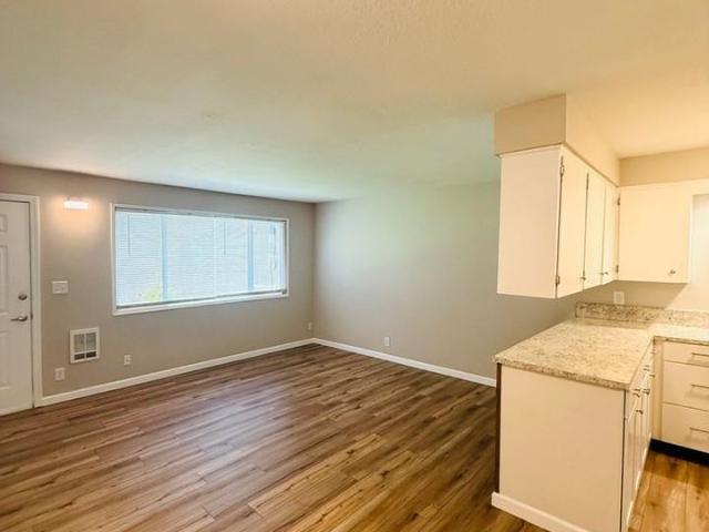 Apartment for rent in Salem