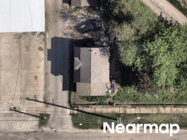 House for sale in Waterloo, Iowa
