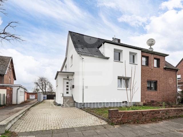 Doppelhaushälfte kaufen in Kerpen, Nordrhein-Westfalen