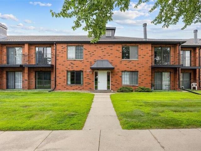 Condo for sale in Cedar Rapids, Iowa