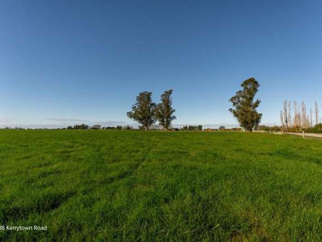 Property for sale in Canterbury
