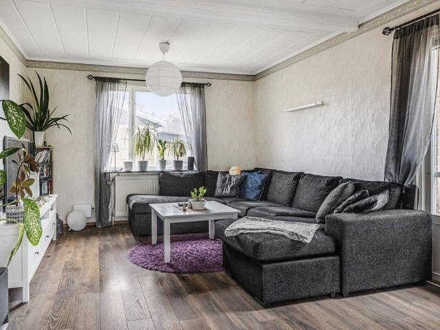 Hus hyra i Hasslerör, Västra Götalands län