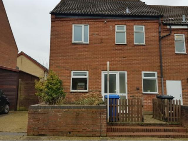 House for rent in Clover Hill, East Bank