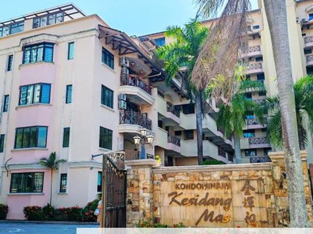 Condominium for sale in Malaka