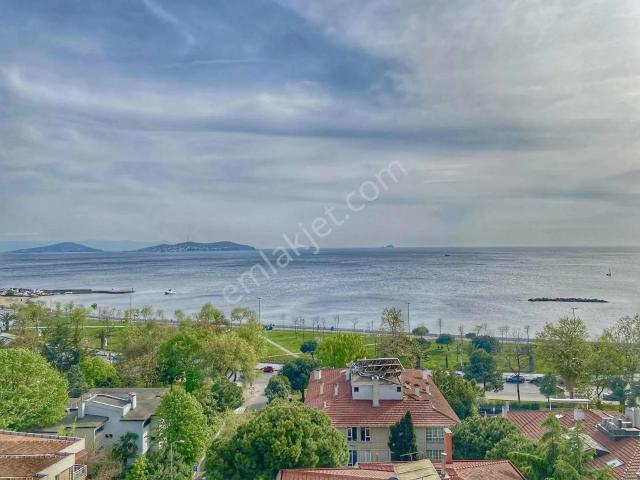 Kadiköy, İstanbul içerisinde kiralık mülk