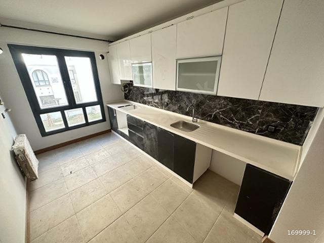 Esenler, İstanbul içerisinde satılık mülk