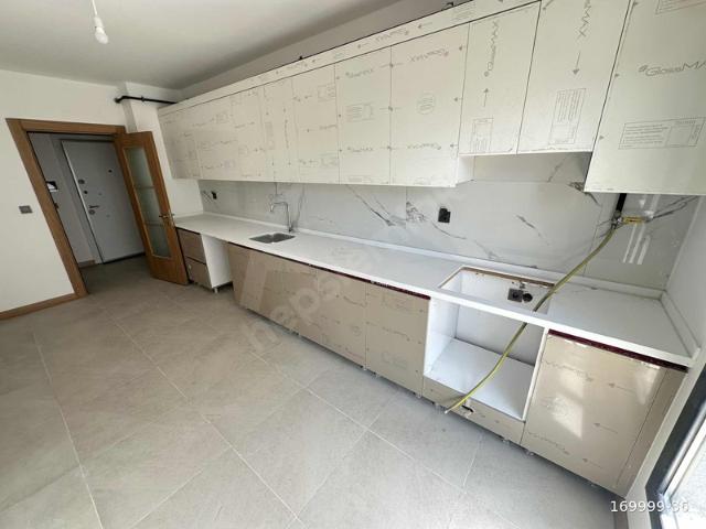 Kemer Mahallesi, Esenler içerisinde satılık mülk