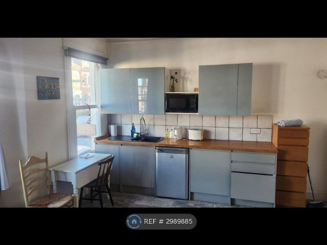 Room for rent in Herne Hill, Greater London