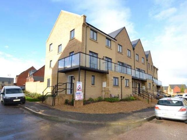 House for rent in Corby