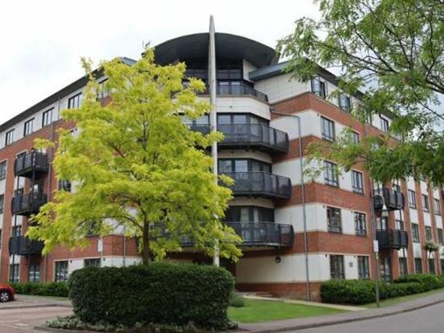 House for sale in Farnborough, Hampshire