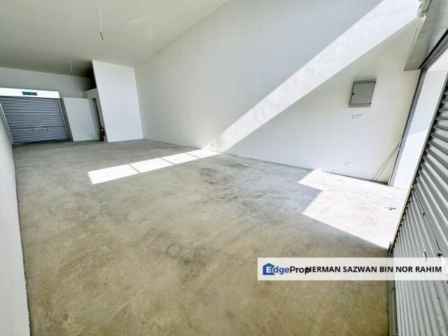 Shop for rent in Kajang, Langat