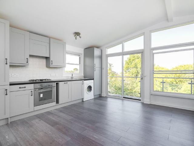 Apartment for rent in Putney, Greater London