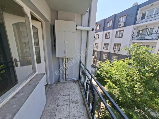 Akhisar, Manisa içerisinde satılık mülk