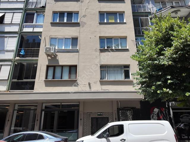 Akhisar, Manisa içerisinde satılık mülk