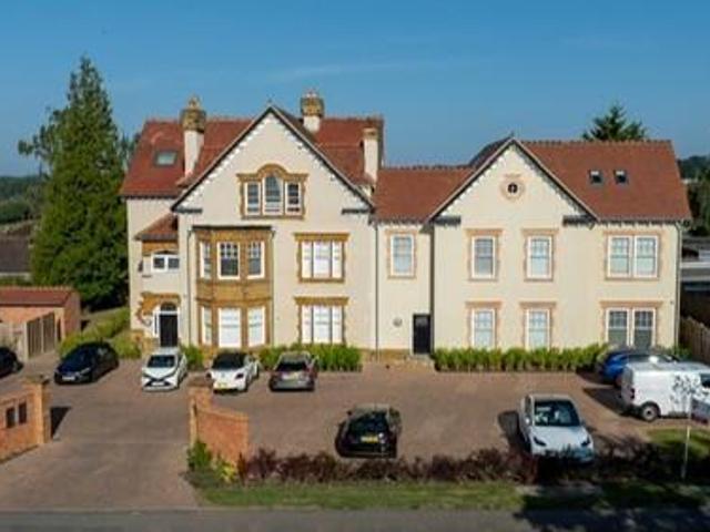 House for sale in Northampton, Northamptonshire