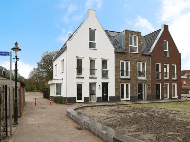 Woning te huur in Huizen, Noord Holland