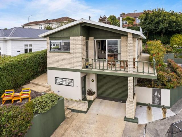 House for rent in Otakou