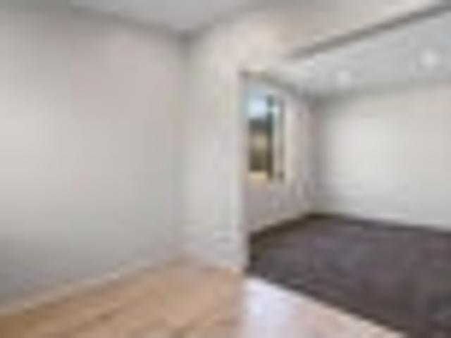House for rent in Kew