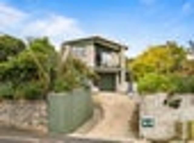 House for rent in Otakou