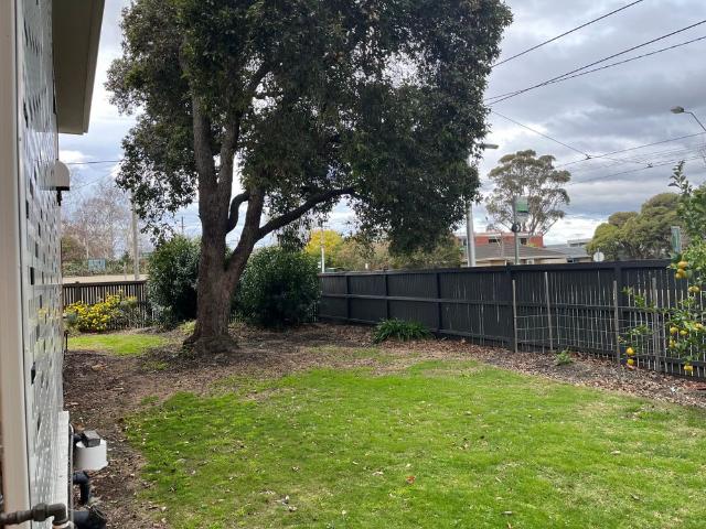Room for rent in Camerons Creek, Victoria