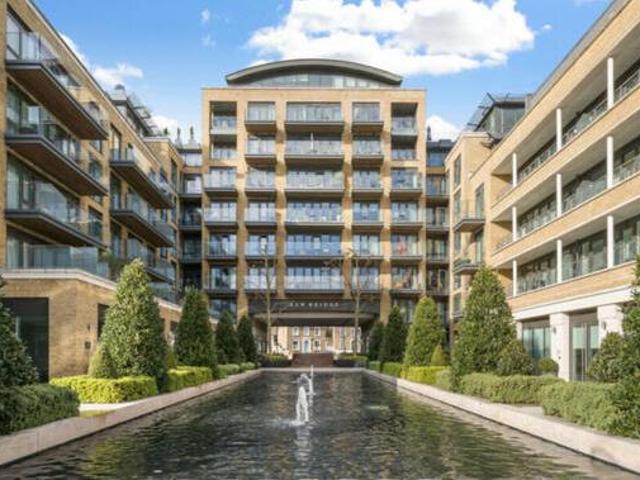 House for sale in Brentford End, Greater London