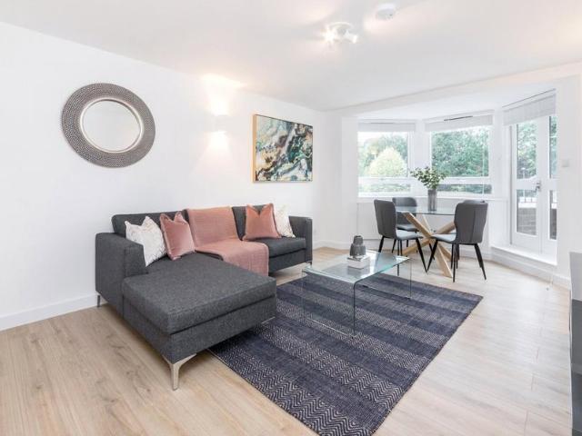 Apartment for rent in London Borough of Hounslow, Strand