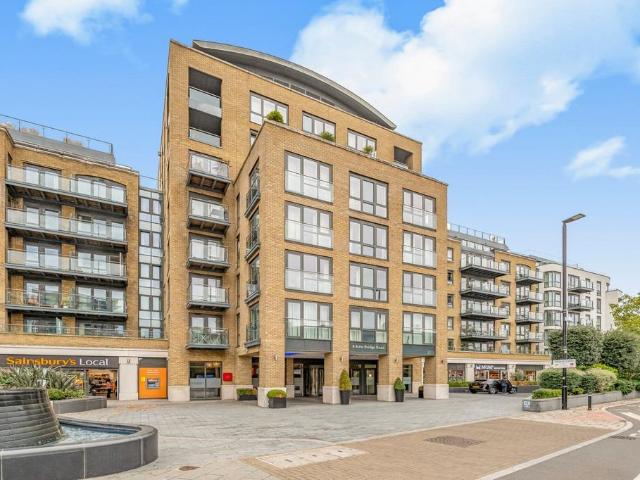 Apartment for rent in London Borough of Hounslow, Strand