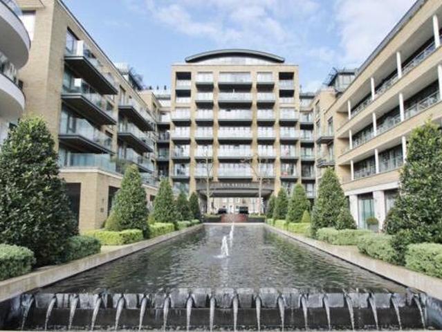 House for sale in Brentford End, Greater London