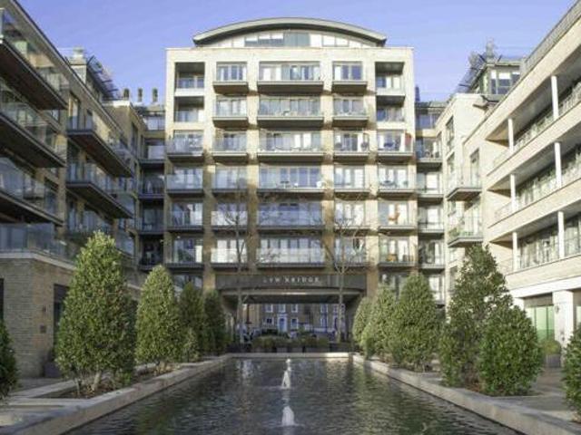 House for sale in Brentford End, Greater London