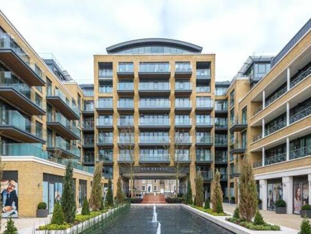 House for sale in Brentford End, Greater London