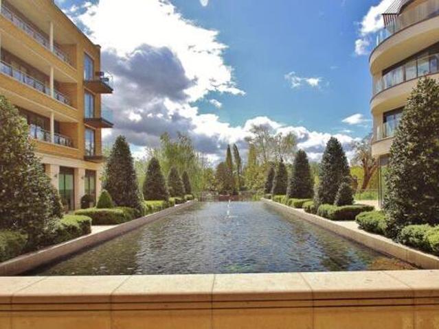 House for sale in Brentford End, Greater London
