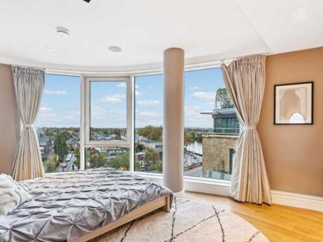 House for sale in Brentford End, Greater London