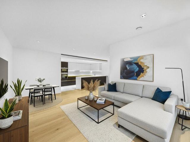 House for rent in London Borough of Hounslow, Strand