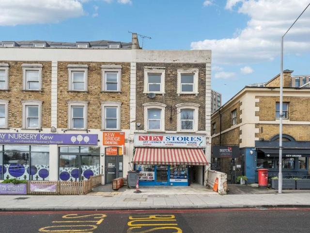 Apartment for rent in London Borough of Hounslow, Strand
