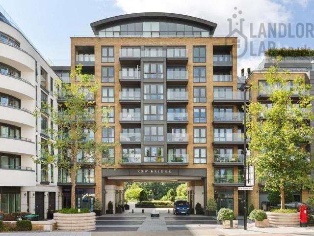 Apartment for rent in London Borough of Hounslow, Strand