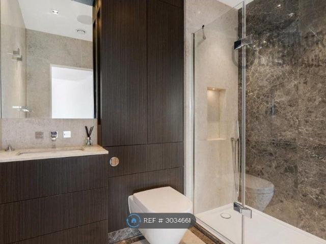 Apartment for rent in London Borough of Hounslow, Strand