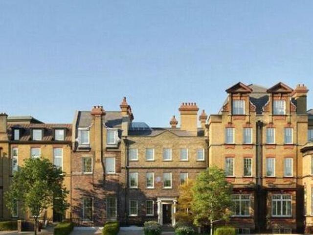 House for sale in Deepcut, Surrey